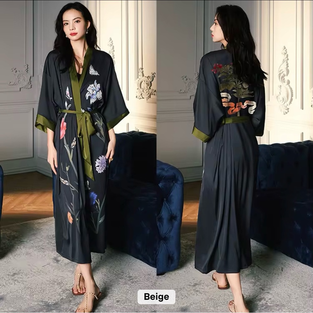 Floral Black and Green Kimono Robe